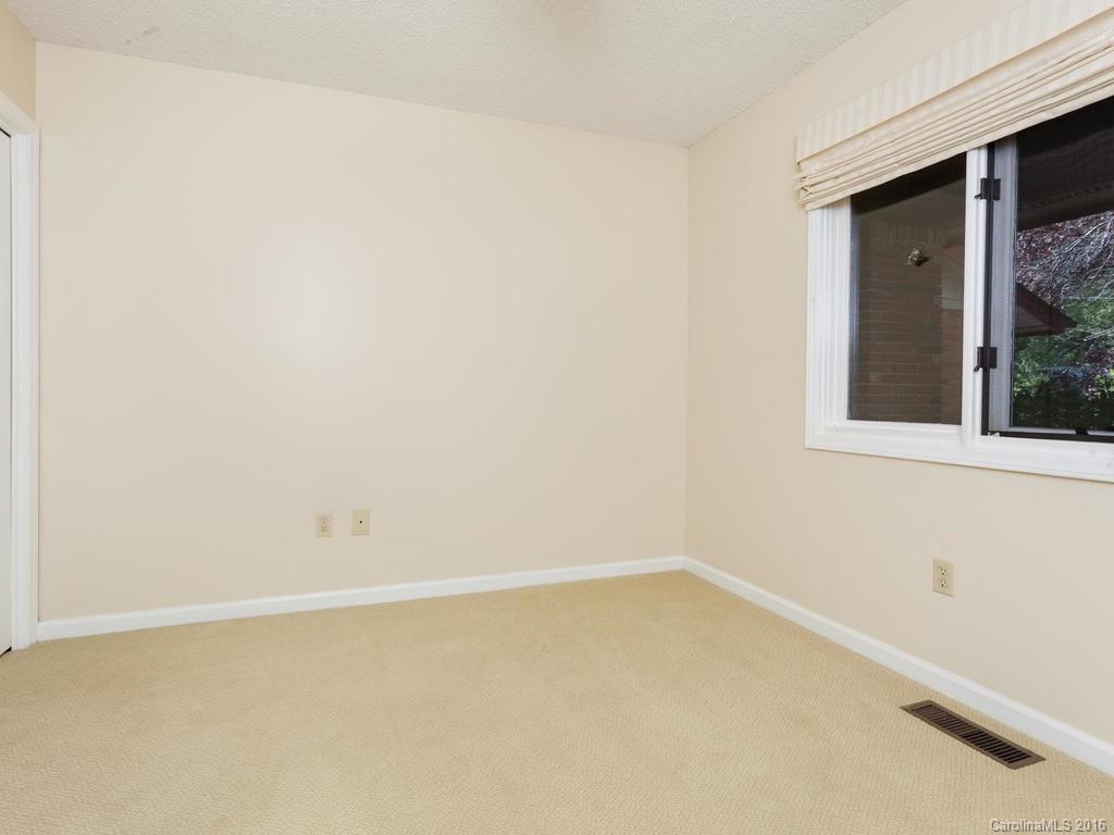 52 Bee Ridge Road Asheville, NC 28803 - Photo 18 of 24 Gallery Image 18