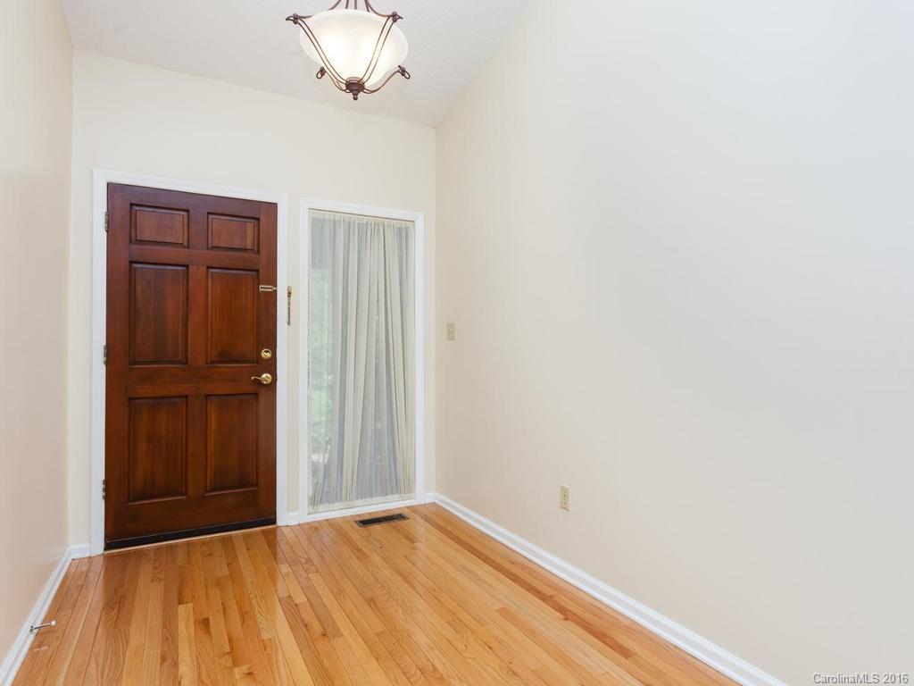 52 Bee Ridge Road Asheville, NC 28803 - Photo 4 of 24 Gallery Image 4