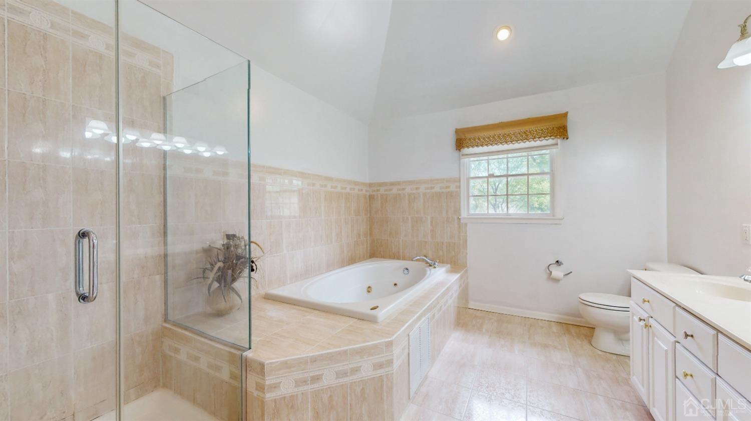 39 Homestead Road Edison, NJ 08820 - Photo 20 of 41 Gallery Image 20