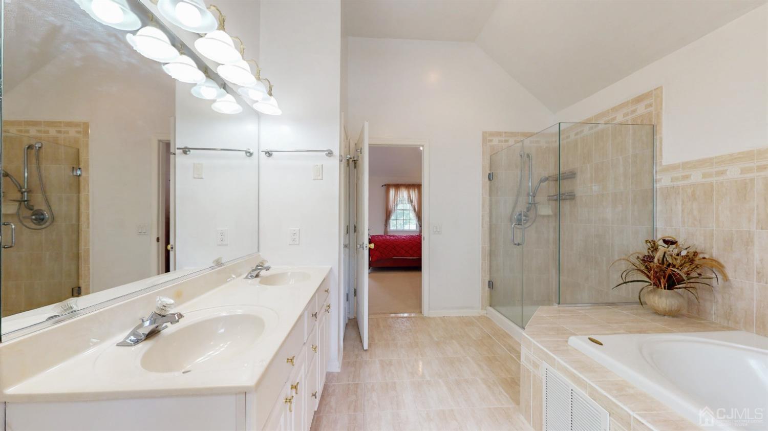 39 Homestead Road Edison, NJ 08820 - Photo 21 of 41 Gallery Image 21