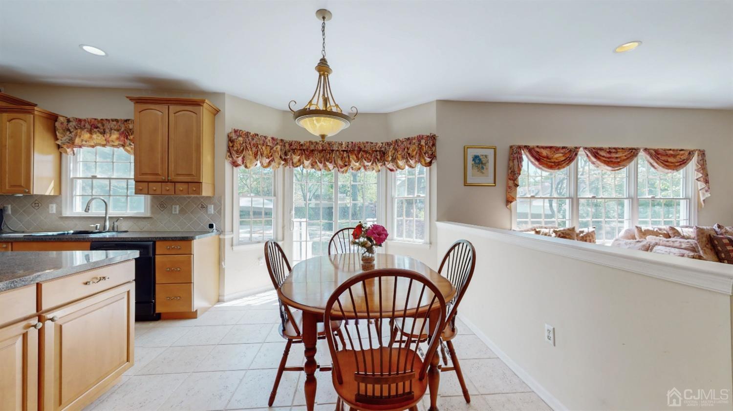 39 Homestead Road Edison, NJ 08820 - Photo 9 of 41 Gallery Image 9