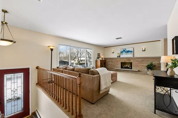 $560,000 | 5730 Echo Road, Excelsior, MN 55331