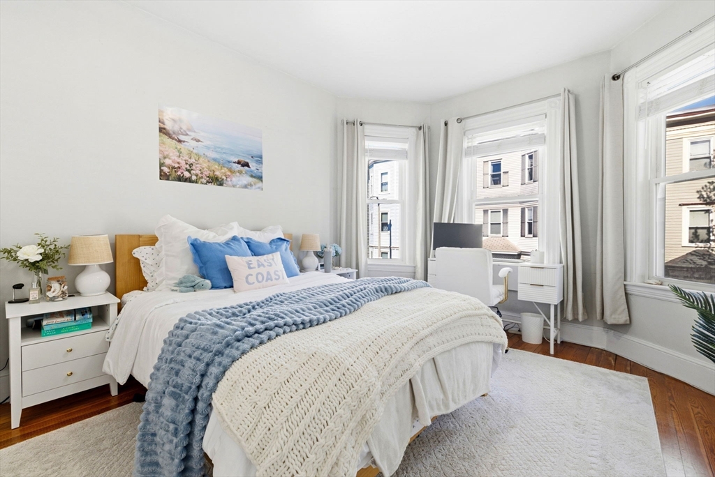 225 L Street, Unit 2 Boston, MA 02127 - Photo 3 of 12