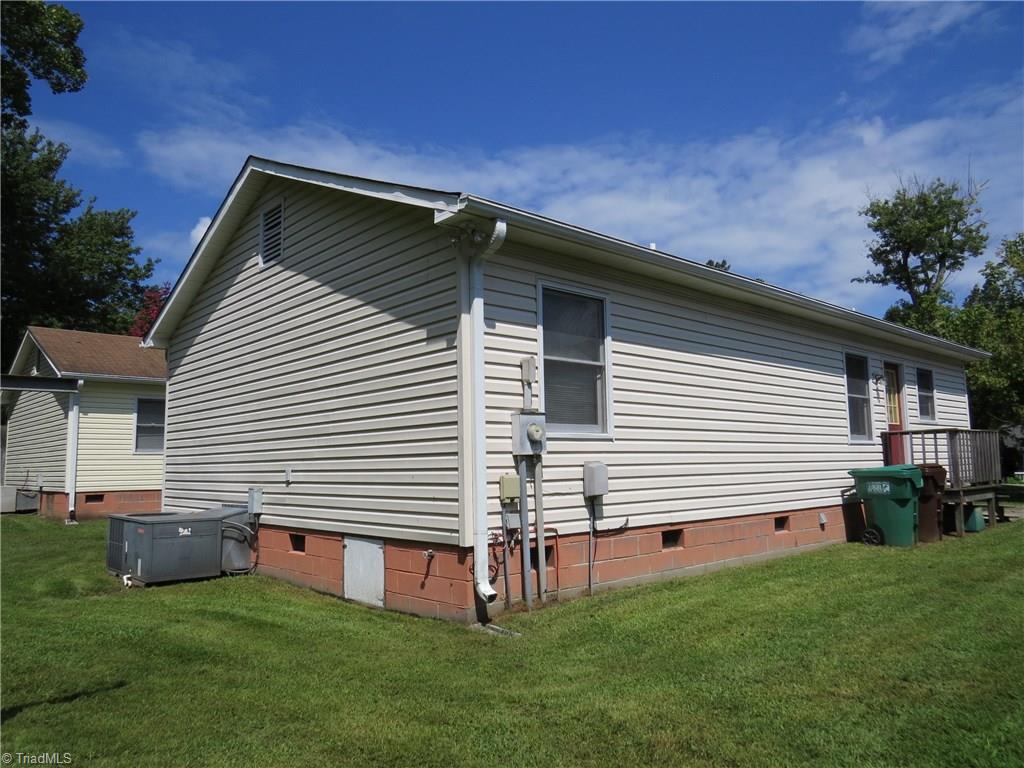 3112 Triangle Lake Road High Point, NC 27260 - Photo 4 of 16 Gallery Image 4