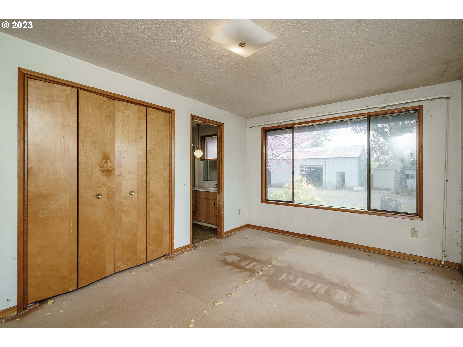 6300 Southwest Minter Bridge Road Hillsboro, OR 97123 - Photo 18 of 32 a view of empty room with front door