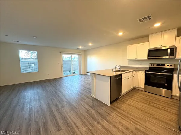 $1,750 | 9932 Marigold Hills Street, Las Vegas, NV 89141