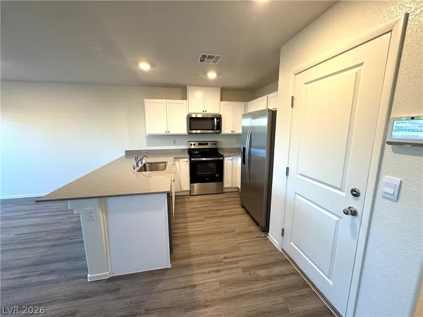 $1,750 | 9932 Marigold Hills Street, Las Vegas, NV 89141