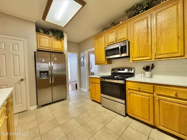 $349,900 | 306 Hickory Lane, Batesville, MS 38606