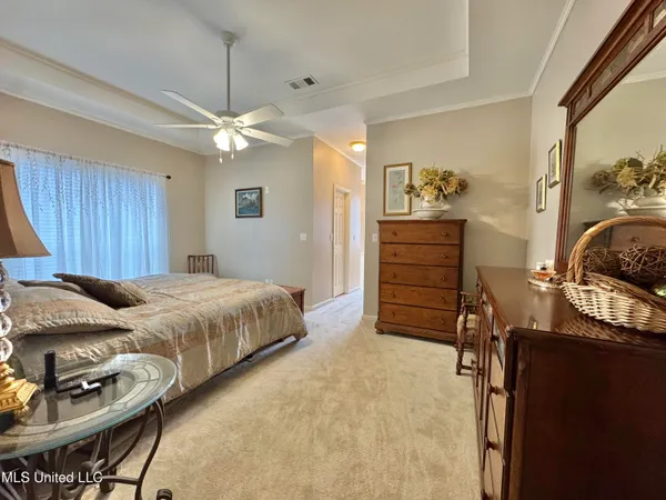 $349,900 | 306 Hickory Lane, Batesville, MS 38606