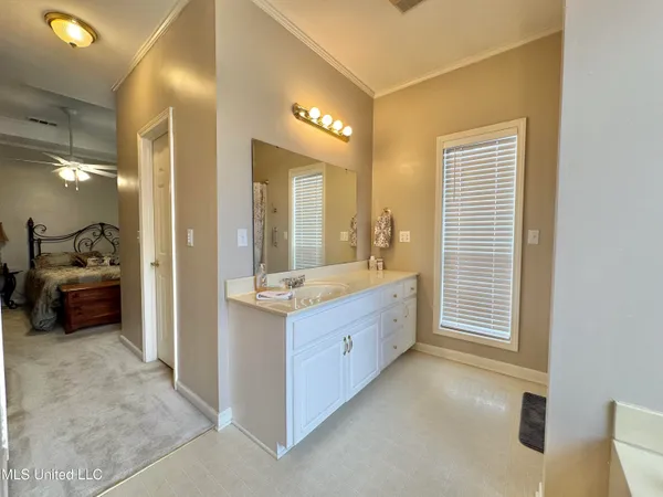 $349,900 | 306 Hickory Lane, Batesville, MS 38606