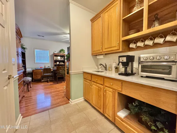 $349,900 | 306 Hickory Lane, Batesville, MS 38606
