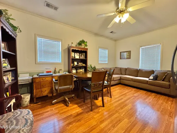 $349,900 | 306 Hickory Lane, Batesville, MS 38606