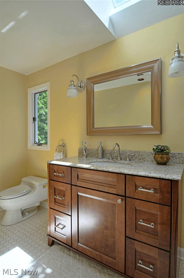 2899 Lander Road Cleveland, OH 44124 - Photo 16 of 25