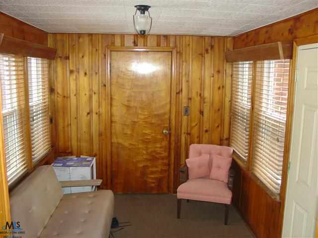 6400 Livernois Road Troy, MI 48085 - Photo 11 of 18 31136383-10.JPG