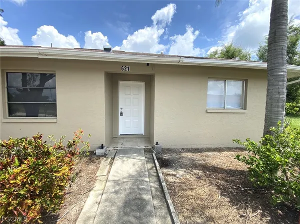 $1,300 | 621 Southwest 3rd Street, Cape Coral, FL 33991