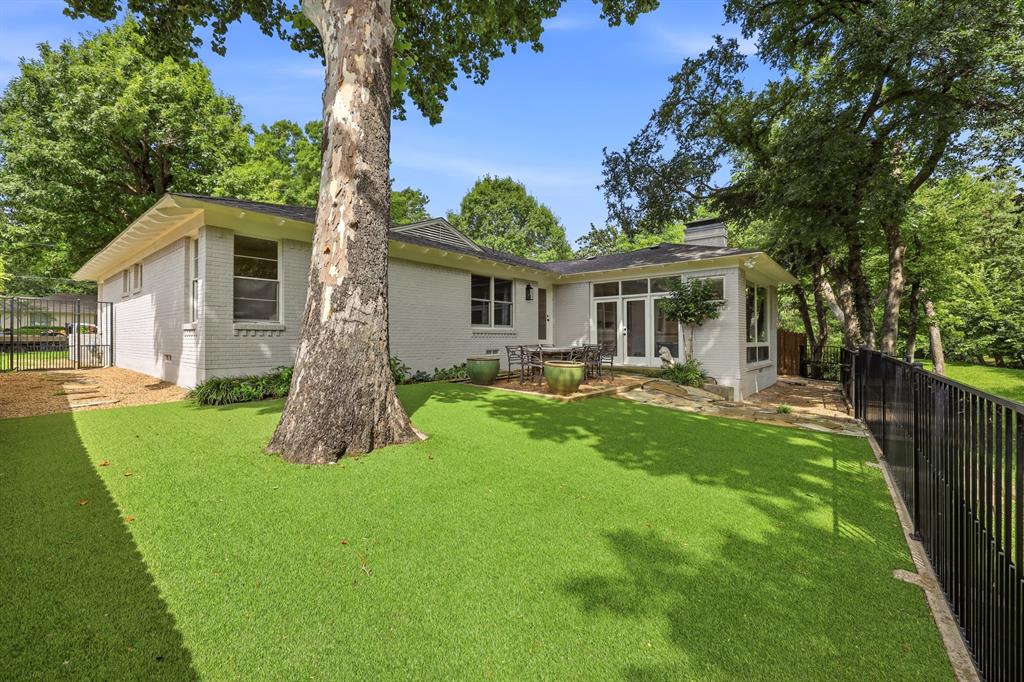 5024 Rexton Lane Dallas, TX 75214 - Photo 23 of 32