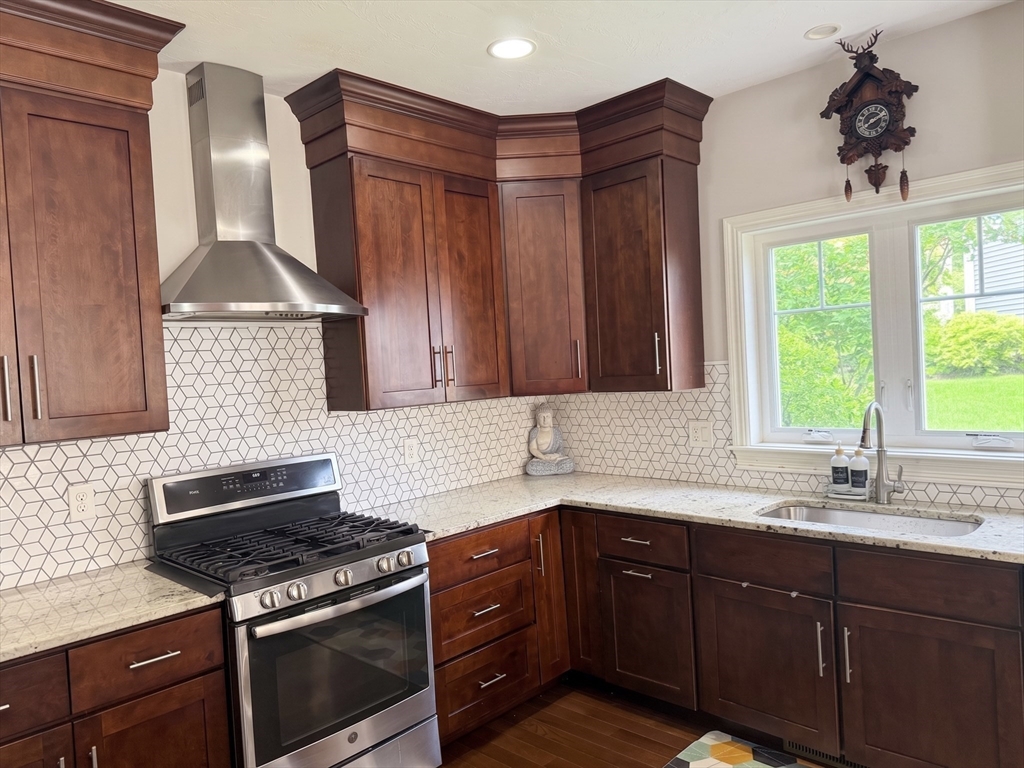 143 Brookview Road, Unit 143 Franklin, MA 02038 - Photo 8 of 29