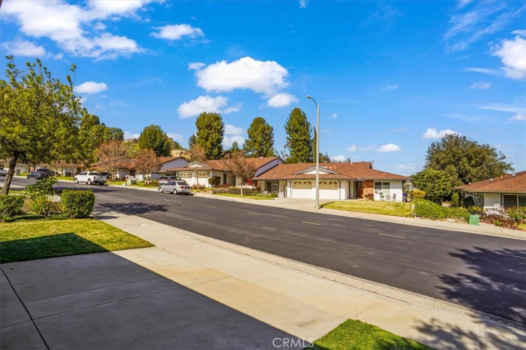 19334 Oak Crossing Road Newhall, CA 91321 - Photo 18 of 36 a view of a street with houses