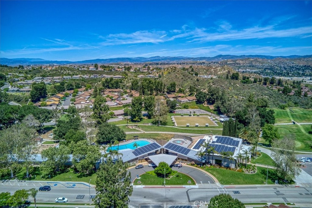 19334 Oak Crossing Road Newhall, CA 91321 - Photo 20 of 36 a view of a city