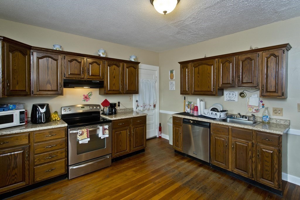 37 Angeline Street West Springfield, MA 01089 - Photo 29 of 42 Gallery Image 29