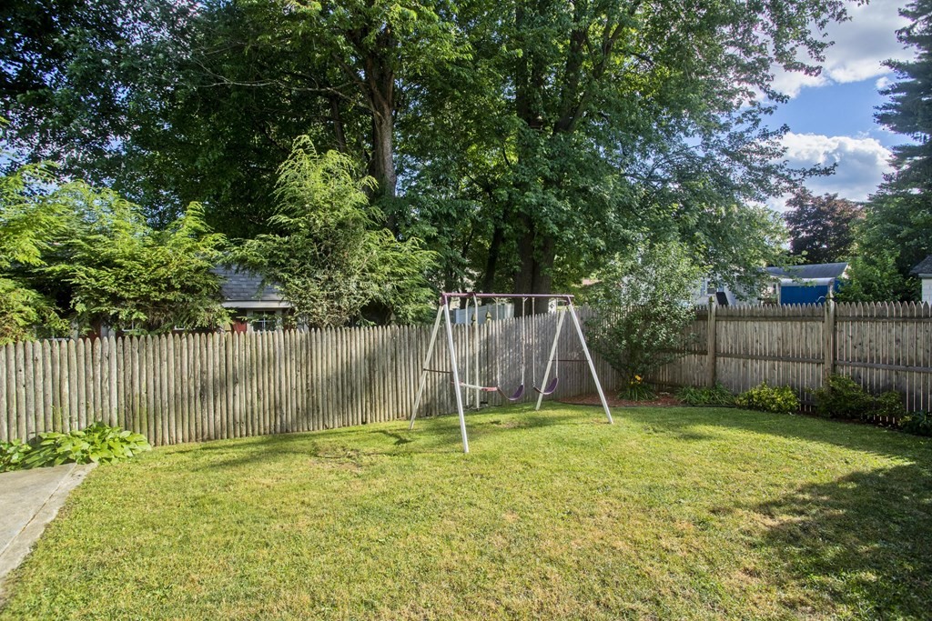 37 Angeline Street West Springfield, MA 01089 - Photo 39 of 42 Gallery Image 39