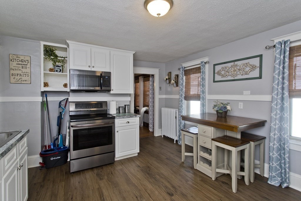 37 Angeline Street West Springfield, MA 01089 - Photo 4 of 42 Gallery Image 4