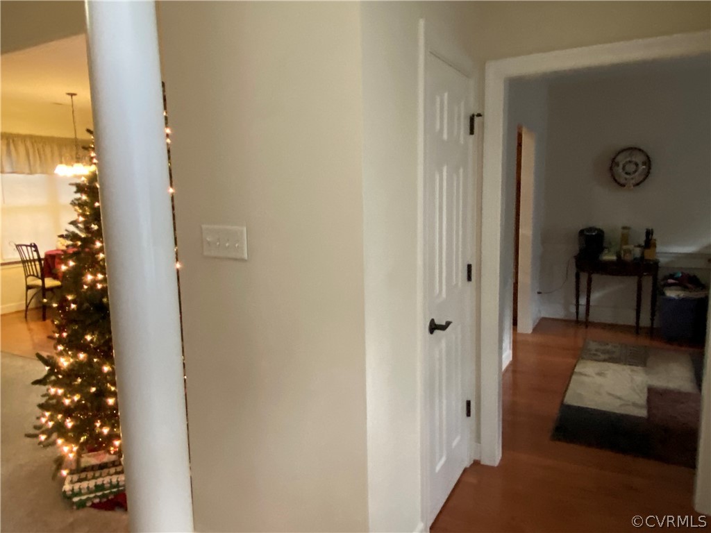 9020 Old Stage Road Prince George, VA 23875 - Photo 8 of 32 Gallery Image 8