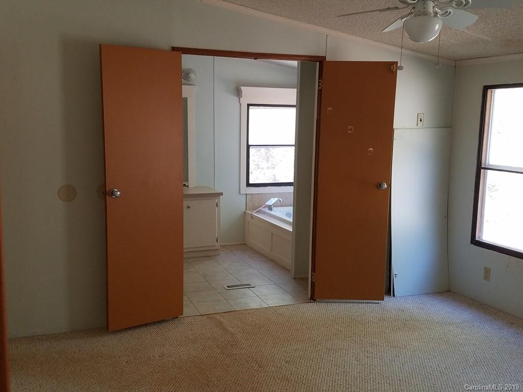 76 Hayes Cove Road Leicester, NC 28748 - Photo 7 of 12 Gallery Image 7