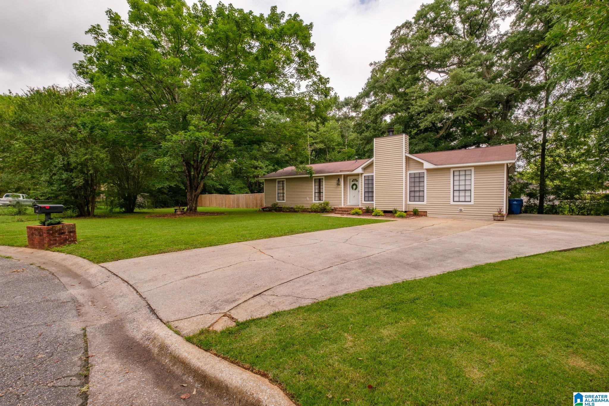 100 Hummingbird Circle Alabaster, AL 35007 - Photo 40 of 43
