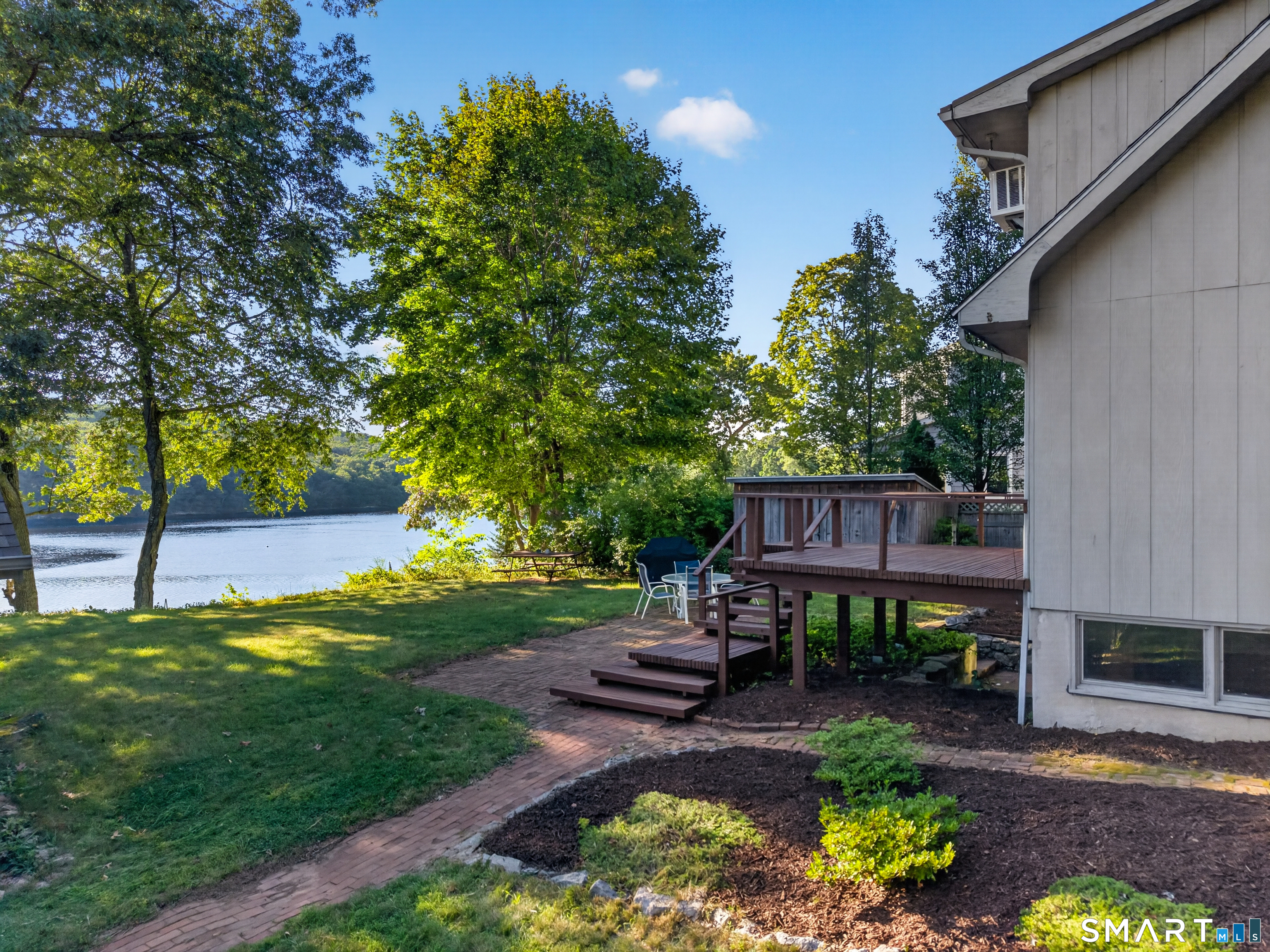 35 Oswegatchie Road Waterford, CT 06385 - Photo 5 of 37 Gallery Image 5