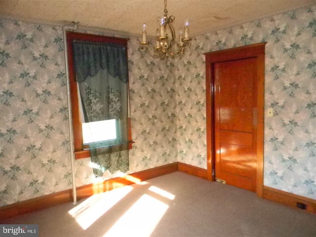 302 Ridge Avenue Hanover, PA 17331 - Photo 9 of 36 Gallery Image 9
