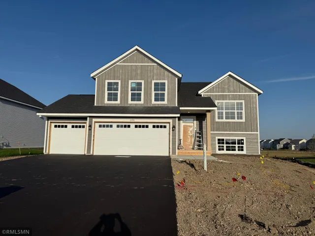 $450,000 | 2776 Ivory Avenue Northeast, St. Michael, MN 55376