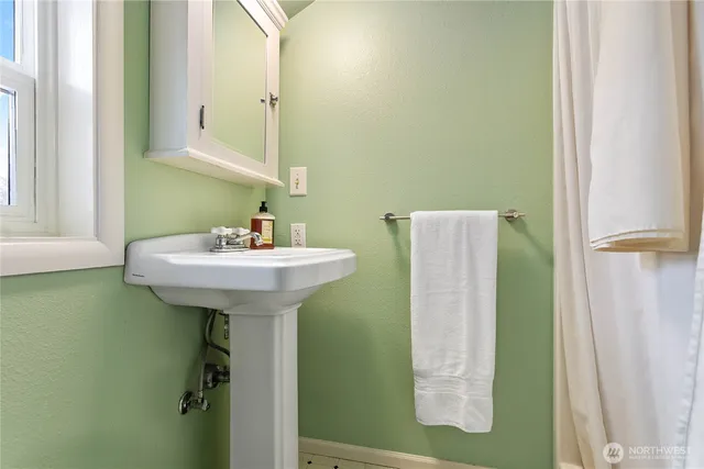 $749,000 | 3018 Elm Street, Bellingham, WA 98225