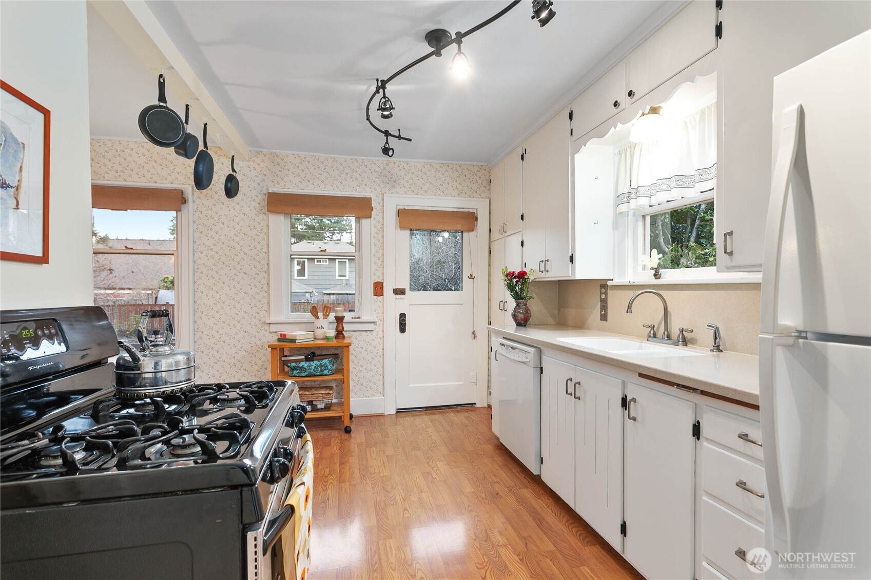 3018 Elm Street Bellingham, WA 98225 - Photo 25 of 40