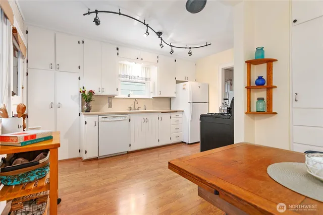 $749,000 | 3018 Elm Street, Bellingham, WA 98225