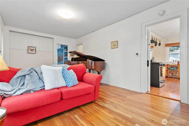 $749,000 | 3018 Elm Street, Bellingham, WA 98225