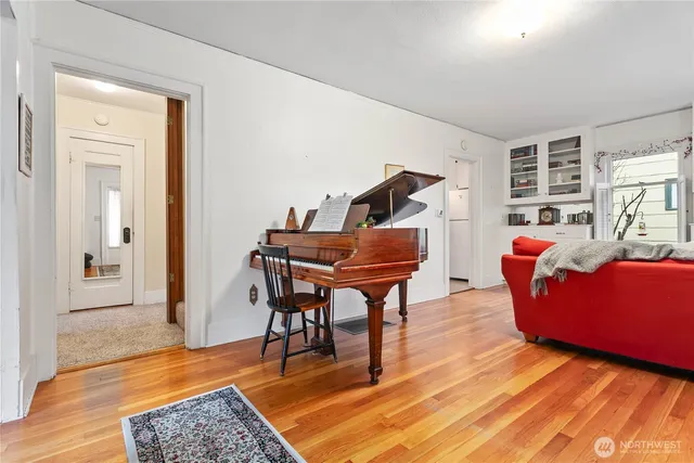 $749,000 | 3018 Elm Street, Bellingham, WA 98225