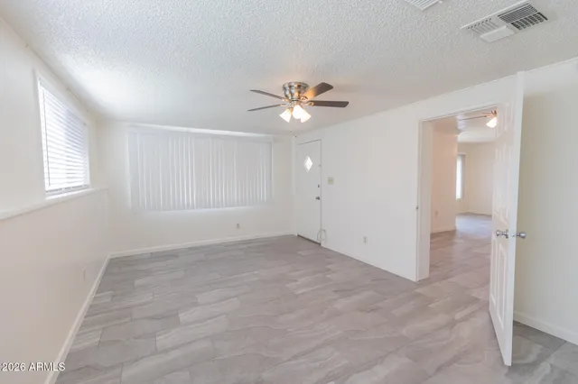 $4,000 | 330 East 14th Street, Tempe, AZ 85281