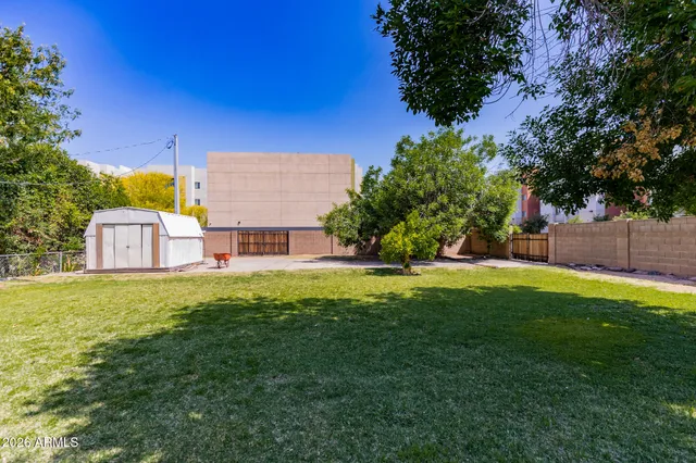 $4,000 | 330 East 14th Street, Tempe, AZ 85281