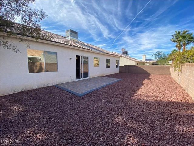 $2,100 | 1318 Passiflora Drive, Henderson, NV 89002