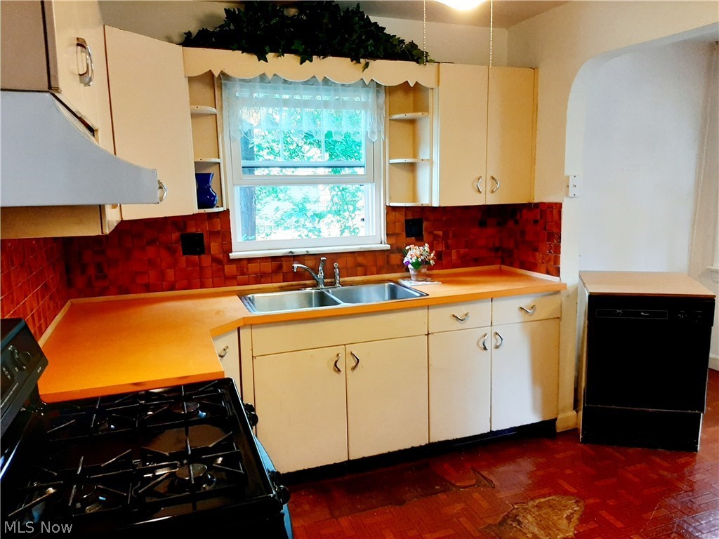 3840 Northampton Road Cleveland Heights, OH 44121 - Photo 7 of 27