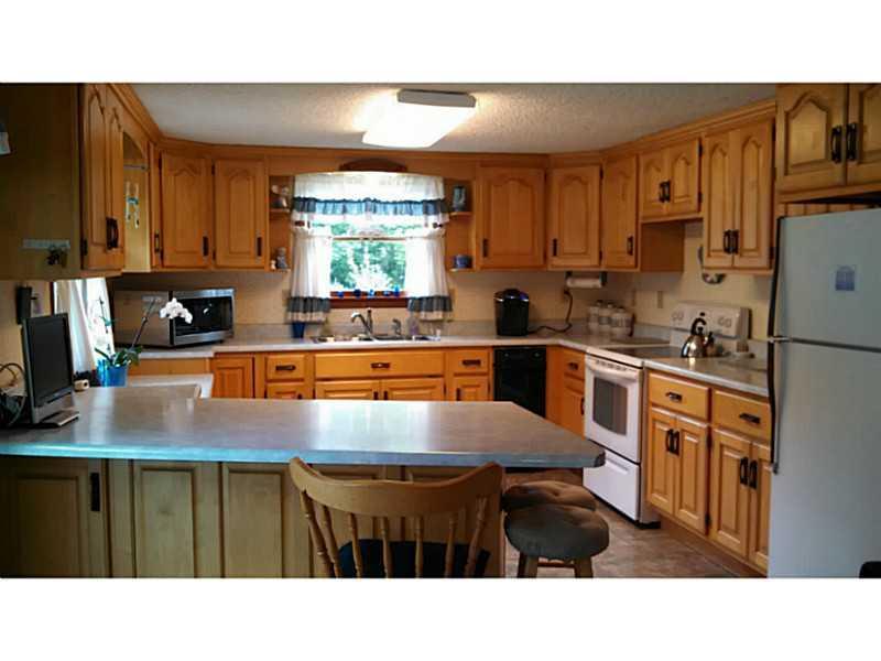 19 Blue Road Monmouth, ME 04259 - Photo 3 of 35 Kitchen.