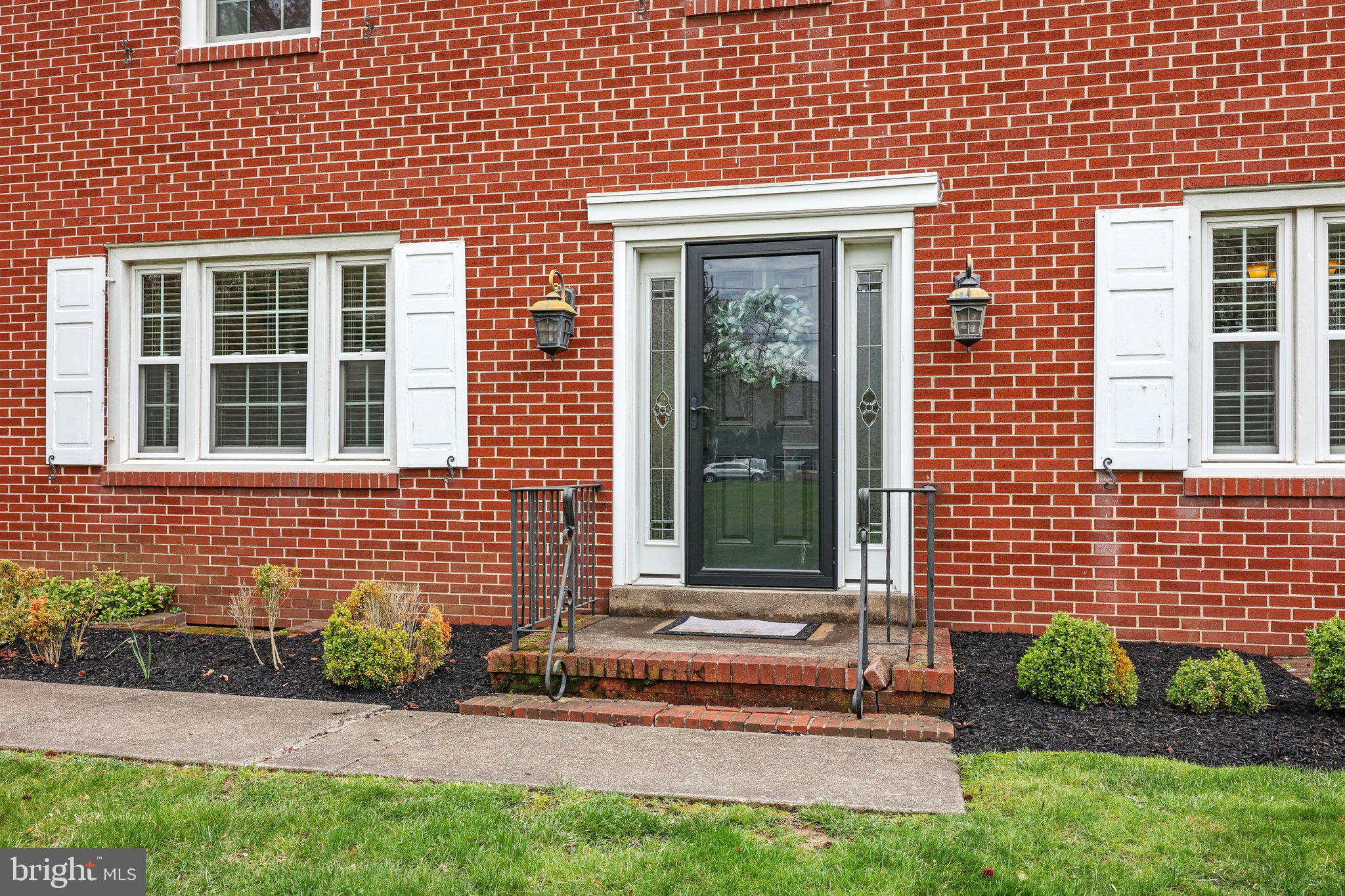 1814 Makefield Road Yardley, PA 19067 - Photo 2 of 40 Gallery Image 2