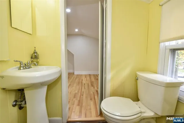 $575,000 | 66 Waldwick Avenue, Waldwick, NJ 07463