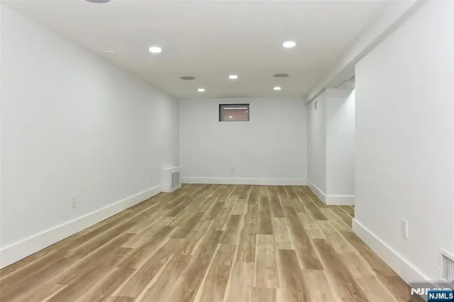 $575,000 | 66 Waldwick Avenue, Waldwick, NJ 07463