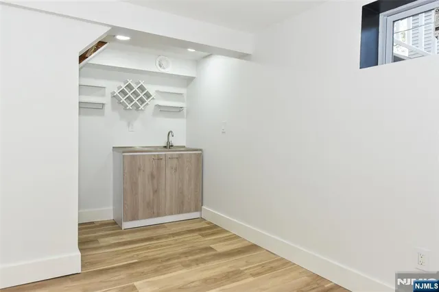 $575,000 | 66 Waldwick Avenue, Waldwick, NJ 07463