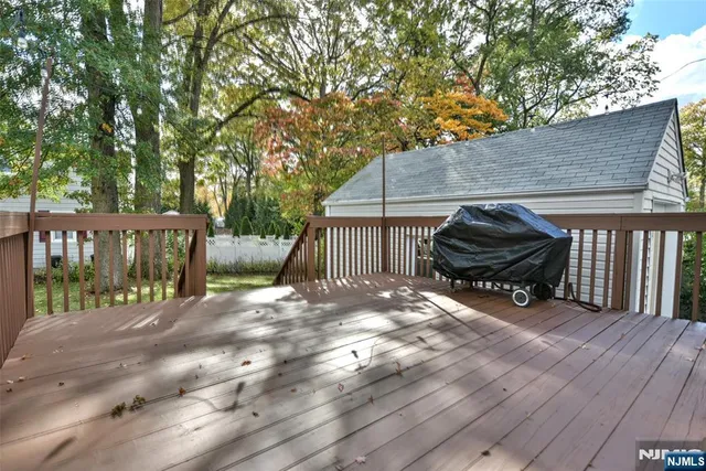 $575,000 | 66 Waldwick Avenue, Waldwick, NJ 07463