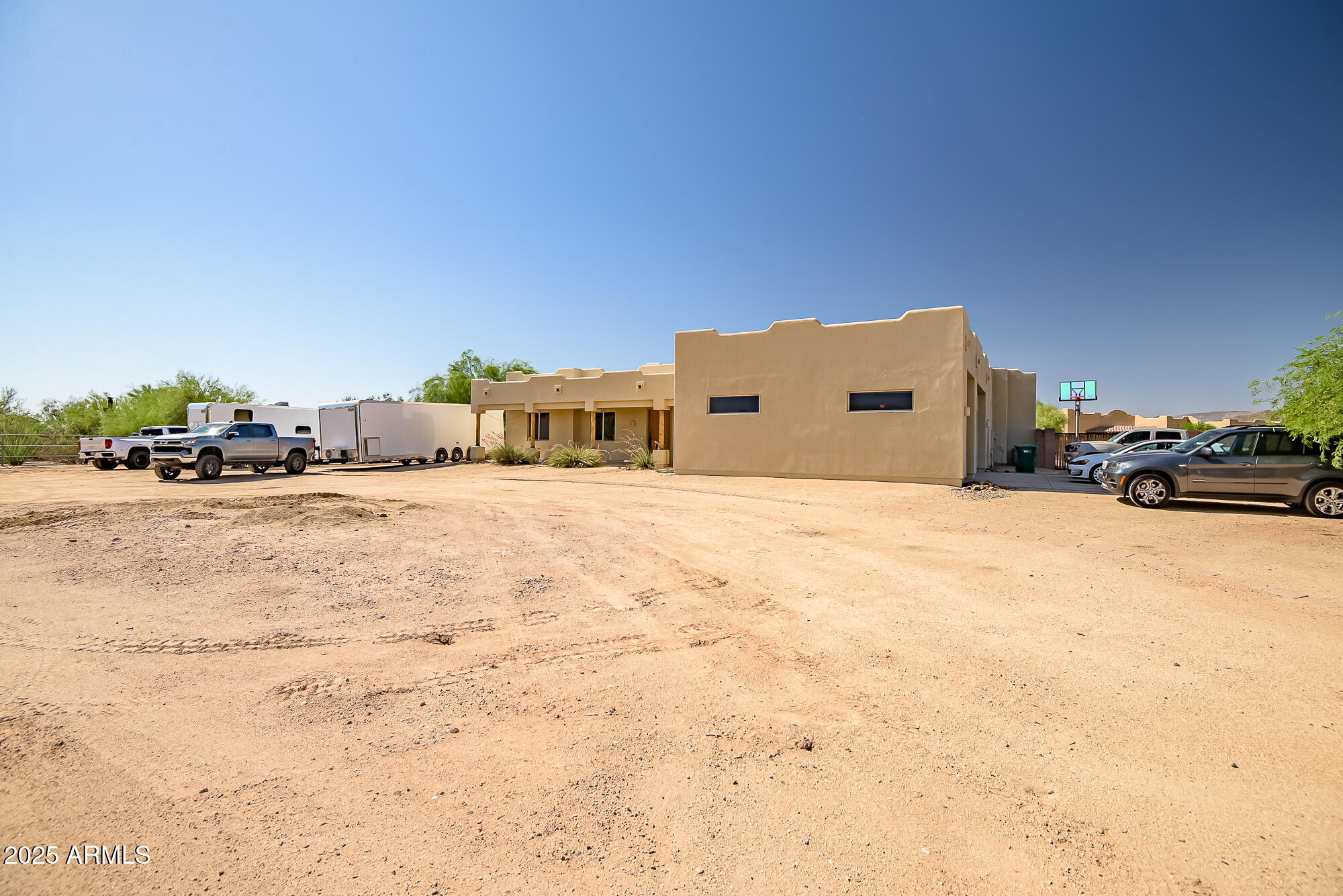 1032 East Dolores Road Phoenix, AZ 85086 - Photo 34 of 38 front exterior