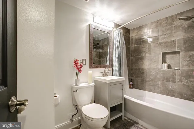 $1,380 | 11408 Cherry Hill Road, Unit 103, Beltsville, MD 20705