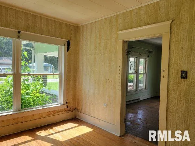 $39,700 | 501 South Dean Street, Royalton, IL 62983